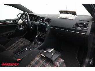 Volkswagen Golf 2.0 TSI GTI DSG LED ACC Apple/Android Camera SHZ picture 23