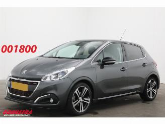 Damaged car Peugeot 208 1.2 PureTech GT-line Navi Clima Cruise Camera PDC 57.228 km! 2017/4