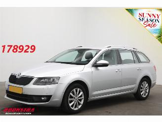 Damaged car Skoda Octavia Combi Combi 1.0 TSI DSG Greentech Style Business Navi Clima Cruise SHZ PDC AHK 2017/3