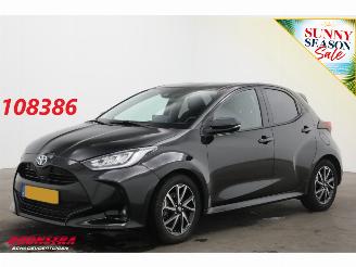 uszkodzony samochody osobowe Toyota Yaris 1.5 Hybrid Dynamic ACC Apple/Android Camera 2023/3