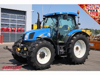uszkodzony maszyny New Holland  T6020 ELITE BY 2012 8.421 Uur 2012/6