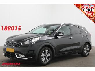 Coche accidentado Kia Niro 1.6 GDi Hybrid BusinessLine Aut. ACC Camera LRHZ SHZ AHK Leder Apple/Android 2018/10