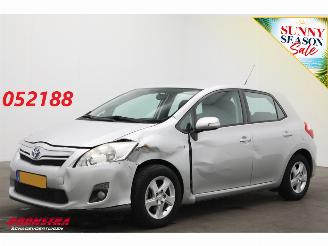 Coche accidentado Toyota Auris 1.8 Full Hybrid Aspiration Navi Cruise Clima Bluetooth 105.627 km! 2012/1