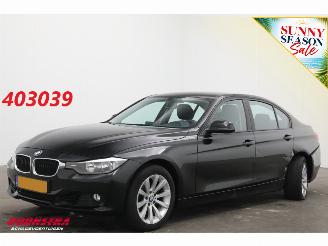 krockskadad bil auto BMW 3-serie 320i AUT Executive Navi Cruise Clima PDC AHK 152.512 km! 2012/6