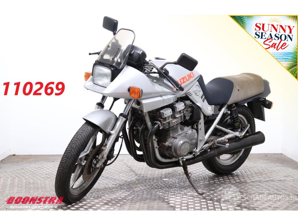 Suzuki GSX 750 S Katana