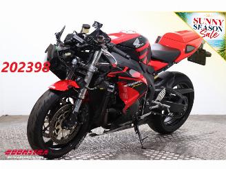 skadebil motor Honda  CBR 1000RR Fireblade Leo Vince 26.807 km! 2006/4
