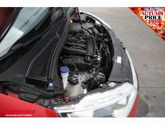 Peugeot 208 1.2 PureTech Signature Cruise Navi Apple/Android PDC Airco picture 8