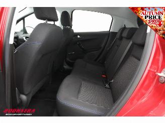 Peugeot 208 1.2 PureTech Signature Cruise Navi Apple/Android PDC Airco picture 18