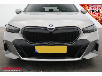 BMW 5-serie Touring 530e Aut. M-Sport Edition Pano ACC Navi Leder SHZ Apple/Android Virtual Camera 360° PDC picture 9