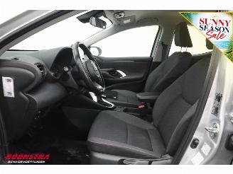 Toyota Yaris 1.5 Hybrid Active Cruise Clima SHZ Apple/Android Camera PDC picture 13