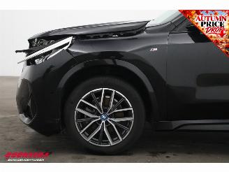 BMW iX1 eDrive20 67 kWh M Sport Pano ACC AHK Navi Clima SHZ Apple/Android Camera PDC picture 12