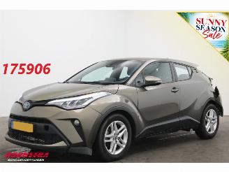 damaged passenger cars Toyota C-HR 1.8 Hybrid Active ACC Navi Clima Bluetooth Camera PDC 2022/2