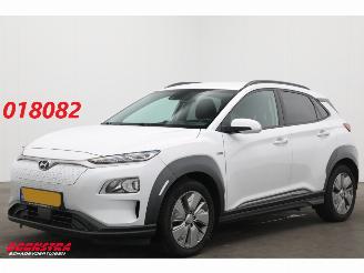 Coche accidentado Hyundai Kona EV Fashion 64 kWh HUD ACC Navi Clima Apple/Android Camera PDC 2020/12