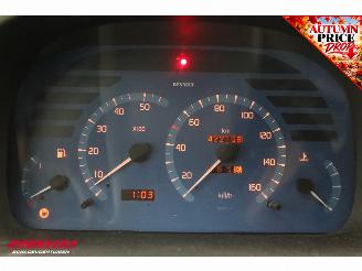 Renault  Master 2.8 dTi Buscamper Luifel Solar AHK picture 25