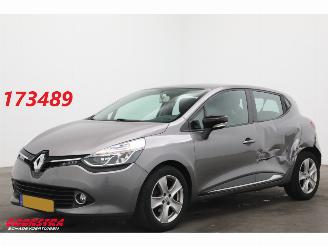 Vaurioauto  passenger cars Renault Clio 0.9 TCe Expression Cruise Navi Airco 2013/3