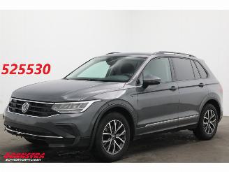 damaged passenger cars Volkswagen Tiguan 2.0 TDI DSG Life Business ACC Navi Clima Camera PDC 2022/7