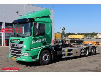 krockskadad bil vrachtwagen DAF XD 450 6X2 Haakarm + HMF 3220K-RCS Kran 124.200 km! 2024/4