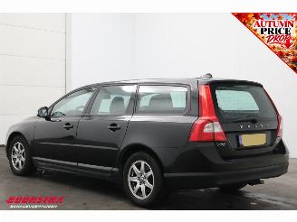 Volvo V-70 2.0D Kinetic Cruise Navi Clima Leder PDC picture 4