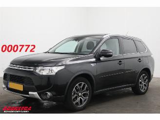 Damaged car Mitsubishi Outlander 2.0 PHEV Instyle X-Line Pano Cruise Navi Clima Camera PDC AHK 2015/5