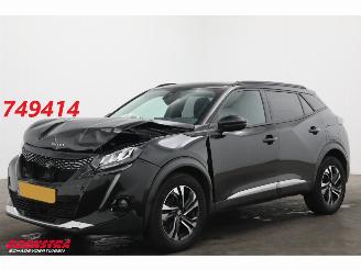 Damaged car Peugeot 2008 1.2 PT Aut. Allure Cruise Navi Clima Virtual Apple/Android Camera PDC 2020/7