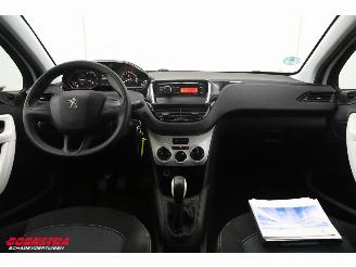 Peugeot 208 1.2 PureTech Like Cruise Airco Bluetooth picture 17