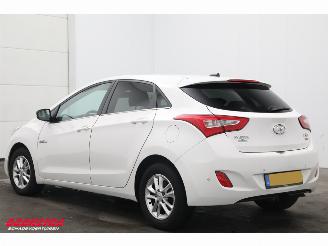Hyundai I-30 1.6 GDI Go! Cruise Navi Clima Bluetooth Camera PDC picture 4