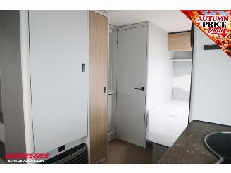 Burstner  Averso 465 TS B66 Rondzit Frans bed picture 14
