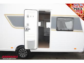Burstner  Averso 465 TS B66 Rondzit Frans bed picture 19