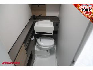 Burstner  Averso 465 TS B66 Rondzit Frans bed picture 15