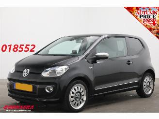 Schadeauto Volkswagen Up! 1.0 high up! Black Airco Navi LMV 2012/2