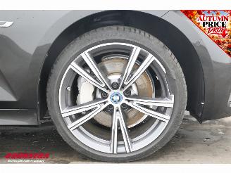 BMW 3-serie 330e High Executive HUD Pano Memory Camera SHZ Leder LED picture 11