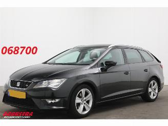 Schadeauto Seat Leon ST 1.4 EcoTSI FR Connect Pano Cruise Navi Clima Apple/Android PDC AHK 2015/12