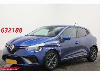 Vaurioauto  passenger cars Renault Clio 1.0 TCe R.S. Line SHZ AHK Clima Navi PDC Cruise 2020/11