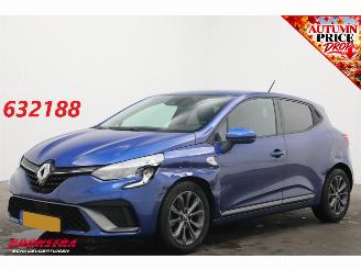damaged passenger cars Renault Clio 1.0 TCe R.S. Line SHZ AHK Clima Navi PDC Cruise 2020/11