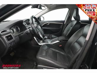 Volvo V-70 2.0 D4 Aut. Momentum Leder Navi Clima Cruise SHZ PDC AHK picture 12