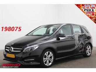 Schadeauto Mercedes B-klasse 200 Ambition Cruise Navi Leder SHZ Bluetooth AHK Airco 2017/3
