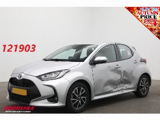 uszkodzony samochody osobowe Toyota Yaris 1.5 Hybrid Dynamic Cruise Camera Bluetooth Clima 2023/4