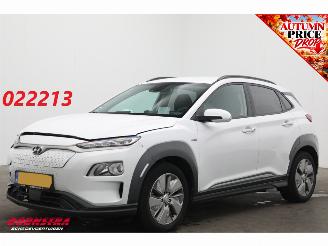 uszkodzony samochody osobowe Hyundai Kona EV Fashion 64 kWh Krell HUD ACC Navi Virtual Apple/Android Camera PDC Clima 2020/12