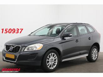 krockskadad bil auto Volvo Xc-60 2.0 D3 Aut. Kinetic Cruise PDC AHK Bluetooth Clima 2010/8