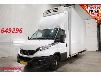 Vaurioauto  commercial vehicles Iveco Daily 35C16 2.3 Aut. 375 Mitsubishi Thermal Cruise Bluetooth Airco 2020/1