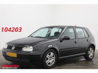 okazja samochody osobowe Volkswagen Golf 1.6-16V Comfortline 5-Drs. Airco Cruise APK 03-2027 2003/1