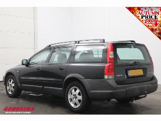 Volvo V-70 Cross Country 2.4 T AWD Comfort Line Cruise Leder Memory PDC AHK picture 4