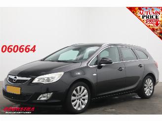 Ocazii autoturisme Opel Astra Sports Tourer 1.4 Turbo Cosmo Cruise Navi SHZ PDC AHK Bluetooth Clima 2011/3