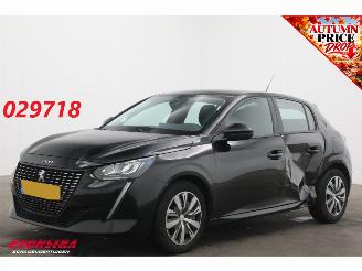 Schadeauto Peugeot 208 1.2 PureTech Business Cruise Navi Apple/Android PDC Clima 2021/1