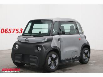 Schade brommobiel Opel  Rocks-E Base Pano 2024/8