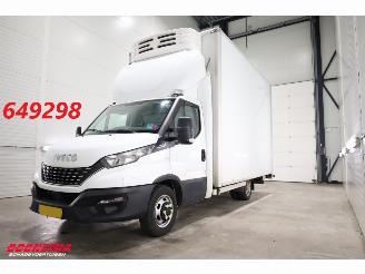 Vaurioauto  commercial vehicles Iveco Daily 35C16 2.3 375 Mitsubishi H.I. Thermal TDJ430D Cruise Bluetooth Airco 2020/2