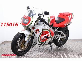 Tweedehands motor Suzuki RGV 250 Lucky Strike 25.139 km! 1991/1
