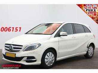 Voiture accidenté Mercedes B-klasse Electric Drive Prestige 28 kWh Fahrbar! Cruise Navi Leder Memory Camera PDC Clima 2015/4