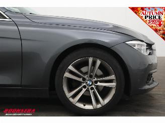 BMW 3-serie 318i Aut. Centennial High Executive Cruise Navi Leder SHZ Bluetooth PDC Clima picture 5