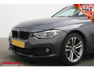 BMW 3-serie 318i Aut. Centennial High Executive Cruise Navi Leder SHZ Bluetooth PDC Clima picture 11